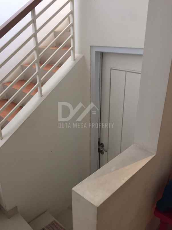 dijual rumah di bsd city