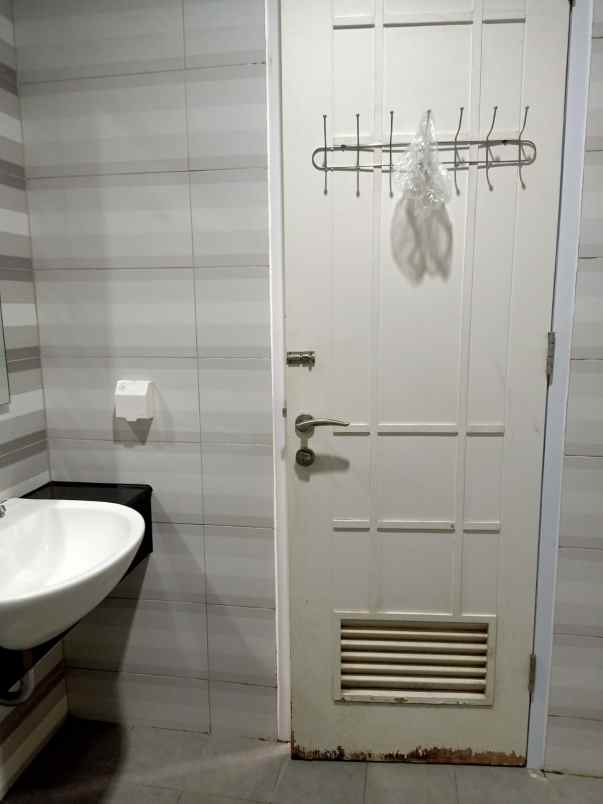 dijual rumah di cluster vernonia summarecon bekasi
