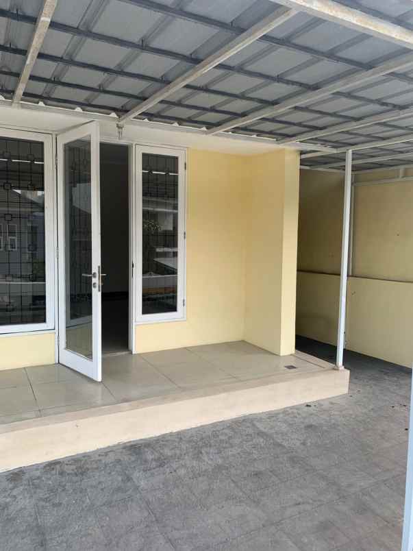 dijual rumah di legenda wisata cibubur