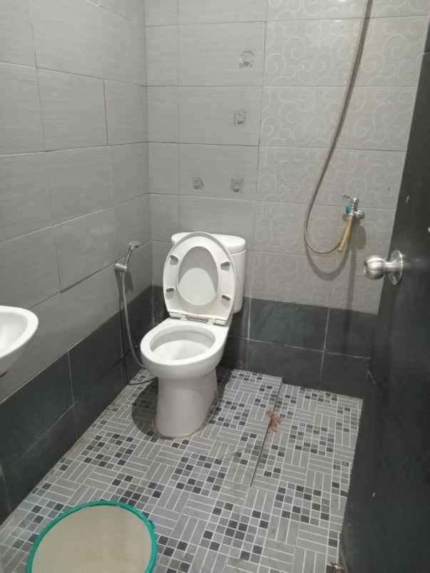 dijual rumah di metland transyogi cibubur