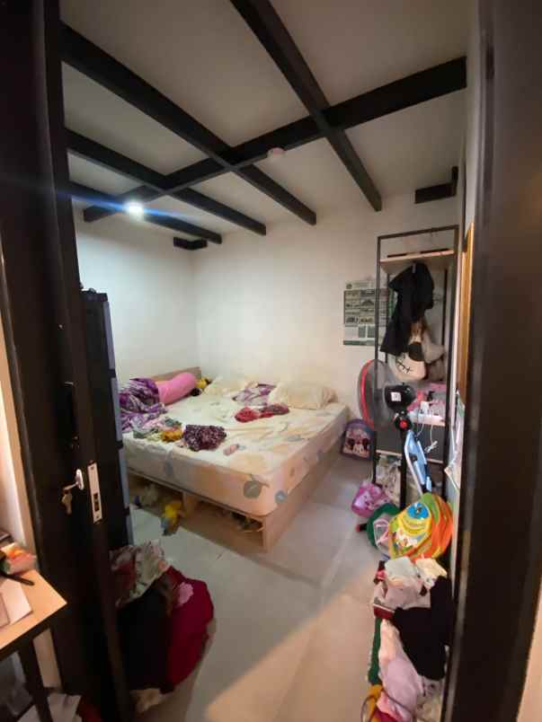 dijual rumah di over kredit rumah di