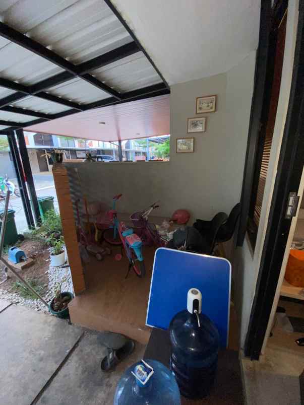 dijual rumah di over kredit rumah di