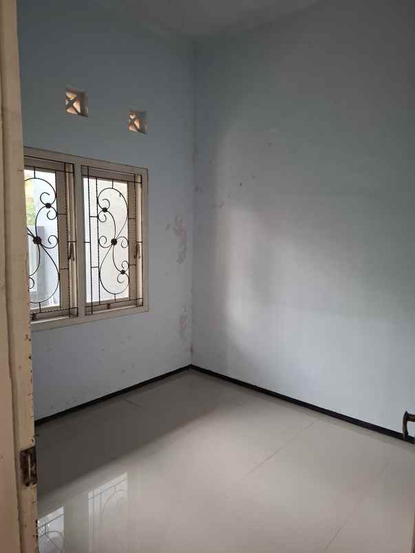 dijual rumah di perumahan tegal besar permai 1 jember