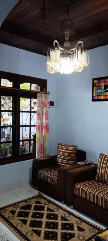 dijual rumah di pugad plamongansari semarang