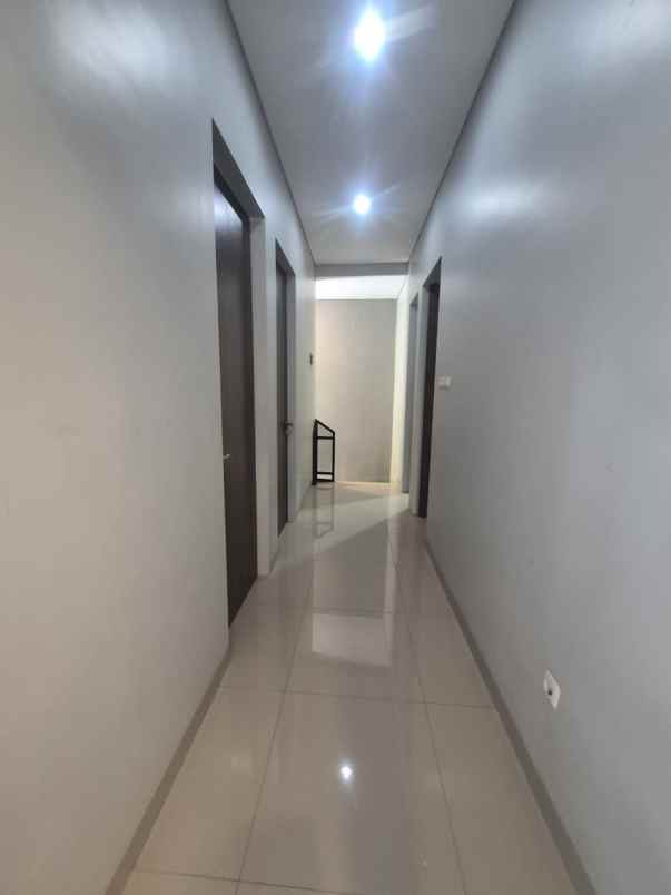 dijual rumah duren sawit jakarta timur