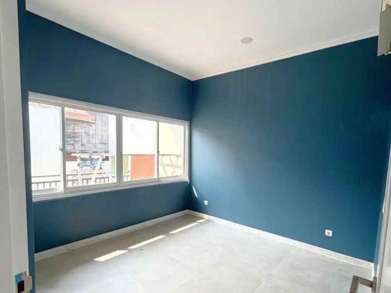 dijual rumah eramas