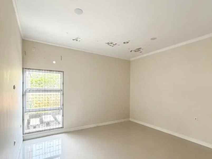 dijual rumah eramas