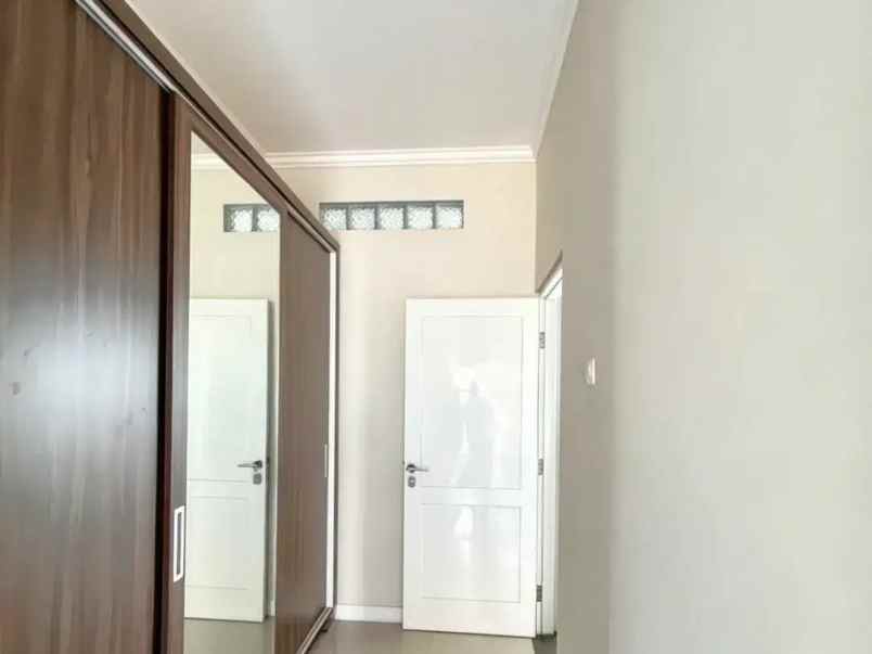 dijual rumah eramas