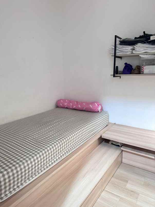 dijual rumah full furnished cluster o8 grand wisata