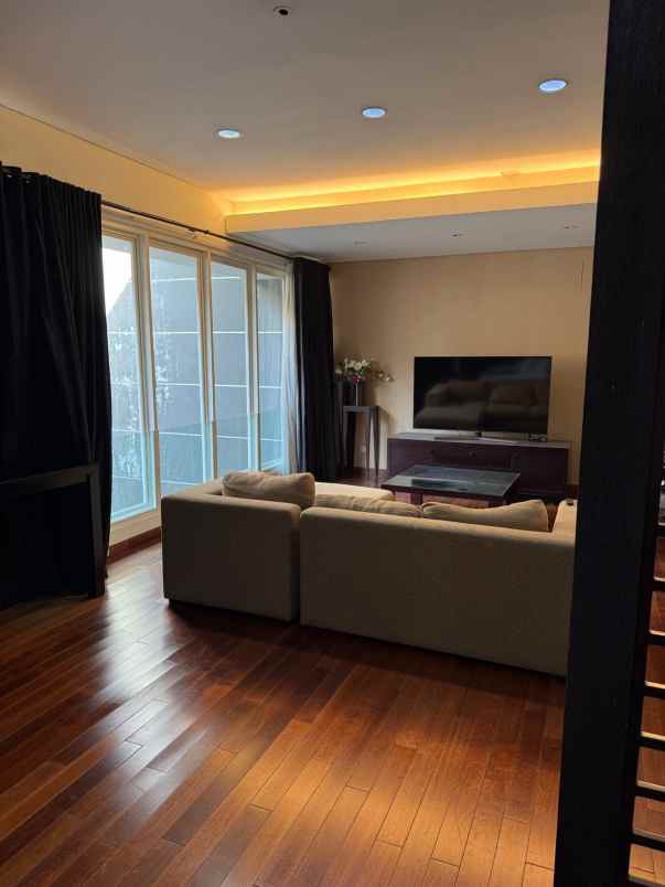 dijual rumah galaxy bumi permai araya 1