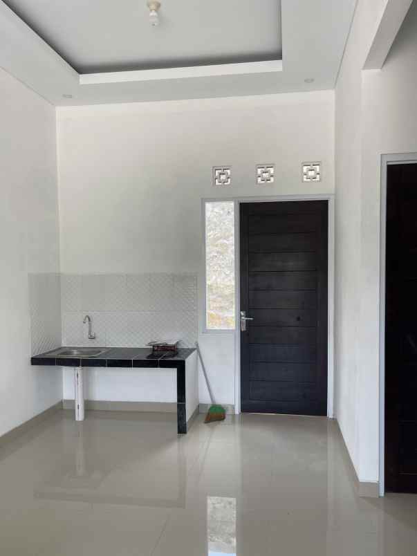 dijual rumah gamping