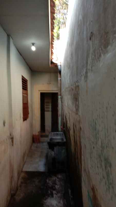 dijual rumah gang swadaya no 25 rt rw07