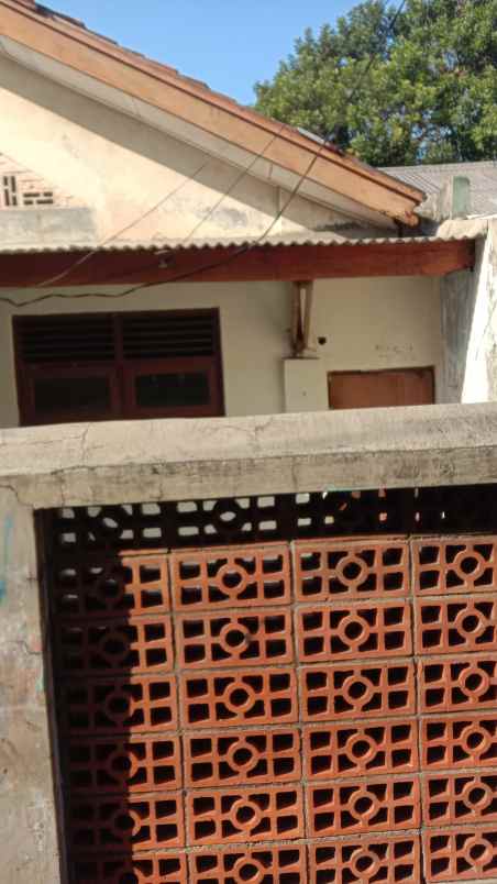 dijual rumah gang swadaya no 25 rt rw07