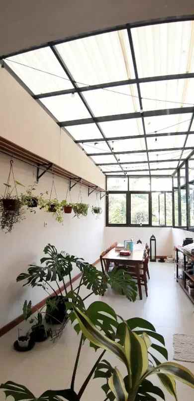 dijual rumah gegerkalong