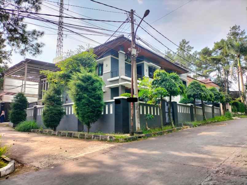 dijual rumah gegerkalong permai