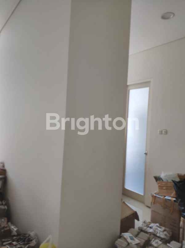 dijual rumah graha family