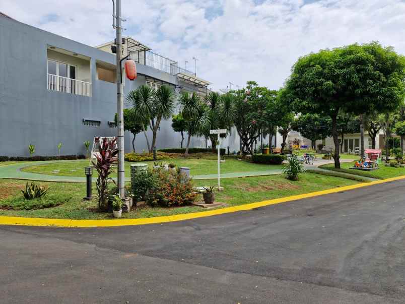 dijual rumah grand orchard ebony