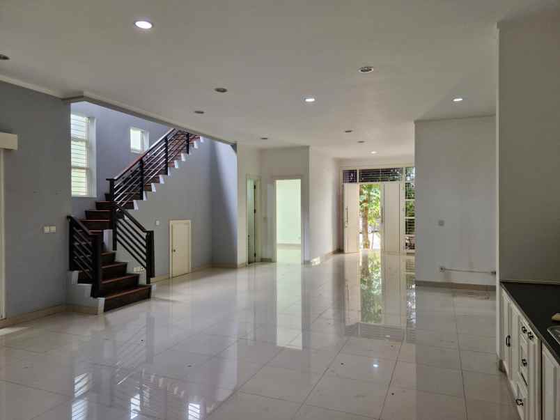 dijual rumah grand orchard ebony