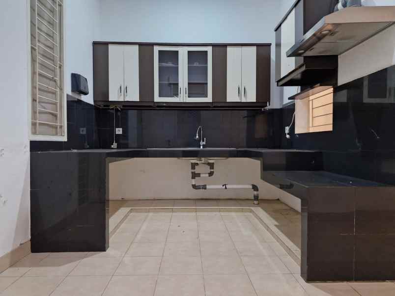 dijual rumah grand orchard ebony