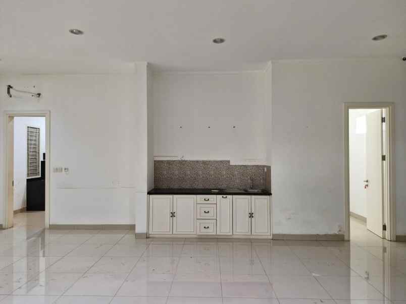 dijual rumah grand orchard ebony