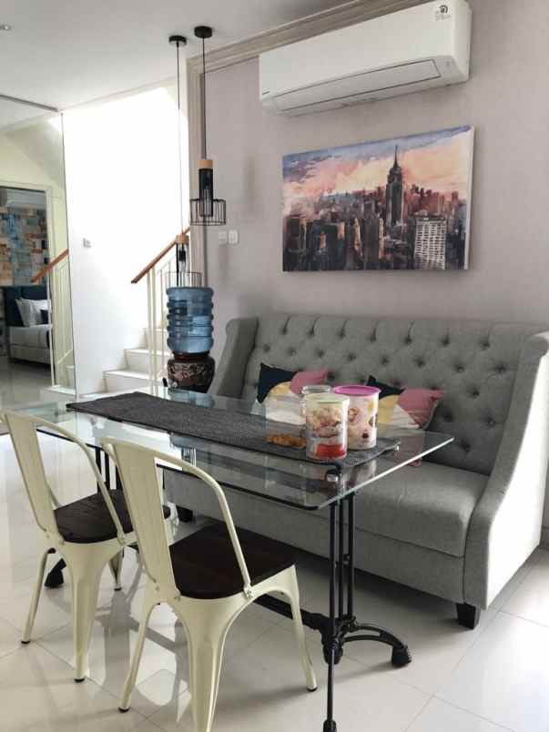 dijual rumah grand pakuwon canberra