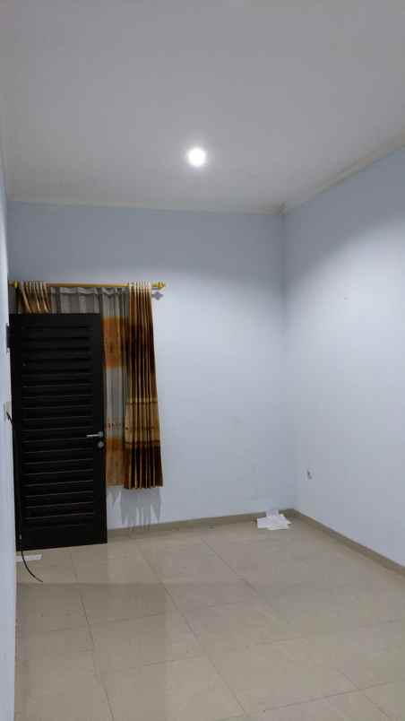 dijual rumah grand sharon residence