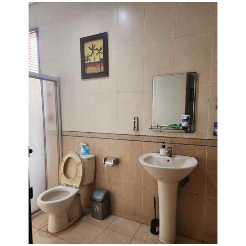 dijual rumah greenwoods townhouse