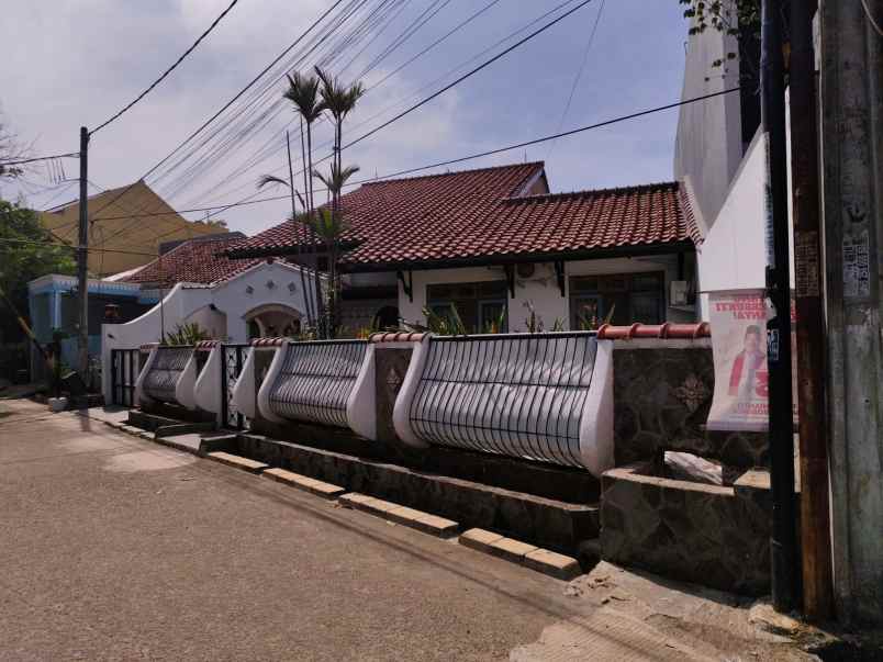 dijual rumah hanjuang 7 jatibening baru