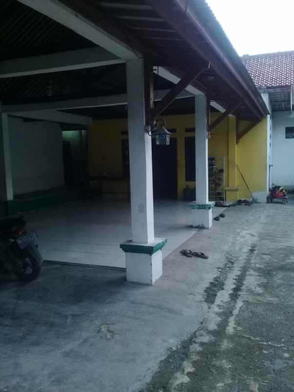 dijual rumah hegarmanah dekat pasar