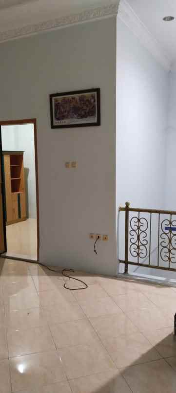 dijual rumah istana mentari sidoarjo