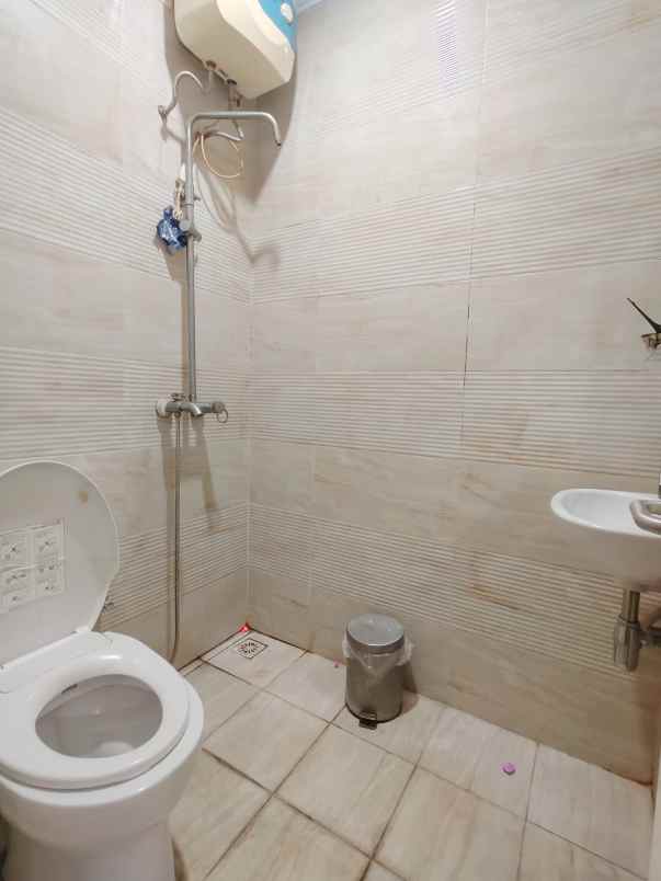 dijual rumah jagakarsa jakarta selatan