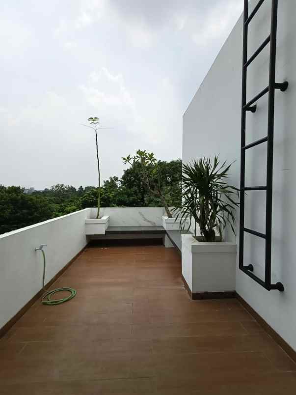 dijual rumah jagakarsa jaksel