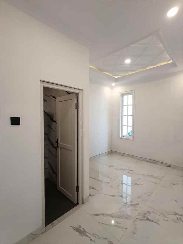 dijual rumah jagakarsa jaksel