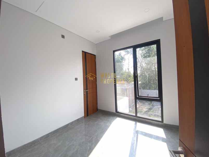 dijual rumah jalan besi jangkang