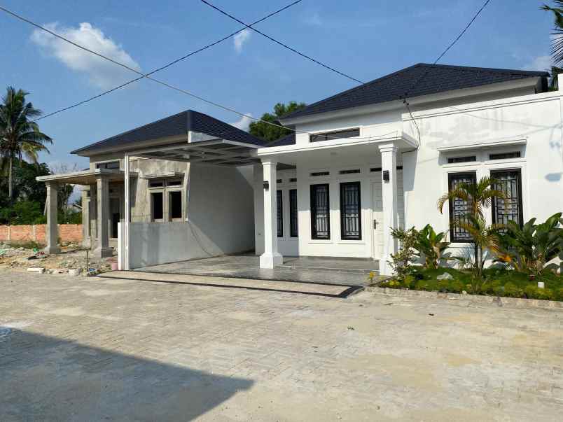 dijual rumah jalan kapau sari pekanbaru