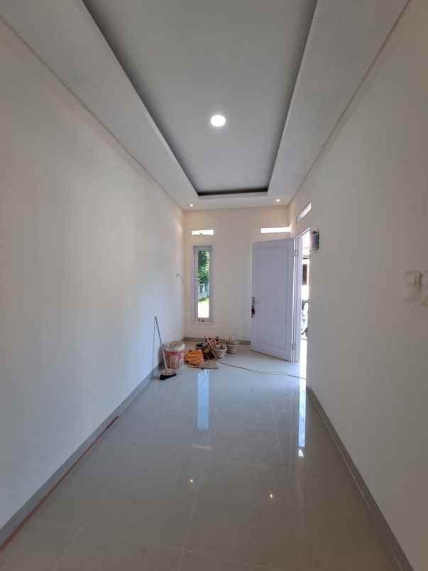 dijual rumah jalan kekupu bedahan