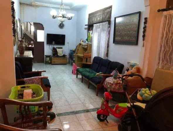 dijual rumah jalan pengadegan utara