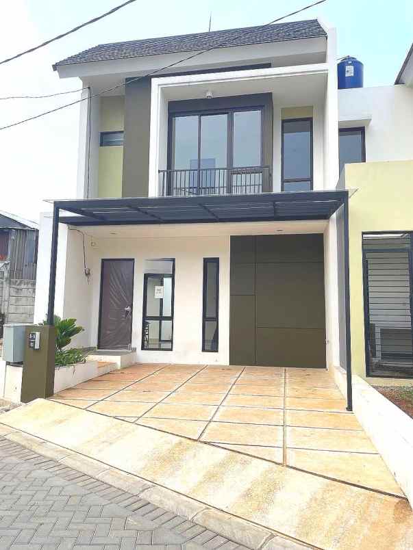 dijual rumah jalan raya alam sutera serpong