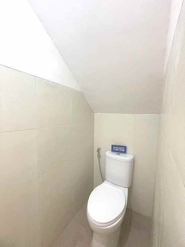 dijual rumah jalan raya alam sutera serpong