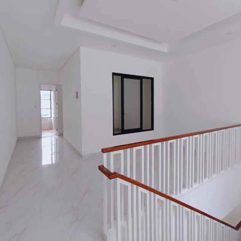 dijual rumah jalan raya bintaro jakarta