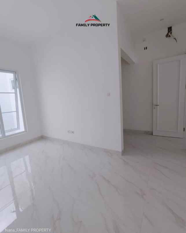 dijual rumah jalan raya bintaro jakarta