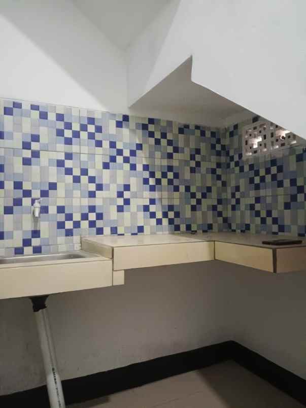 dijual rumah jalan raya citeureup