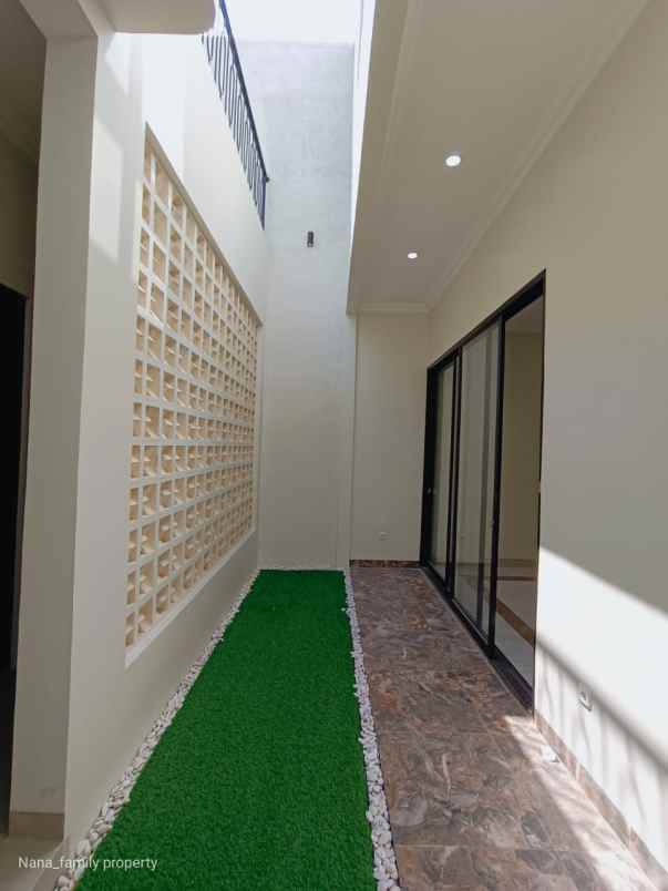 dijual rumah jalan raya kelapa dua sukabumi