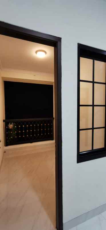 dijual rumah jalan tiga putra limo