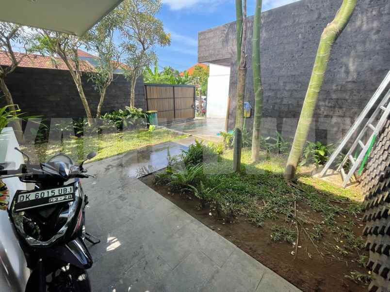 dijual rumah jalan tukad musi