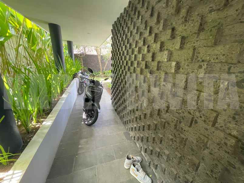 dijual rumah jalan tukad musi