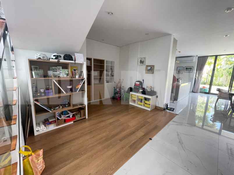 dijual rumah jalan tukad musi