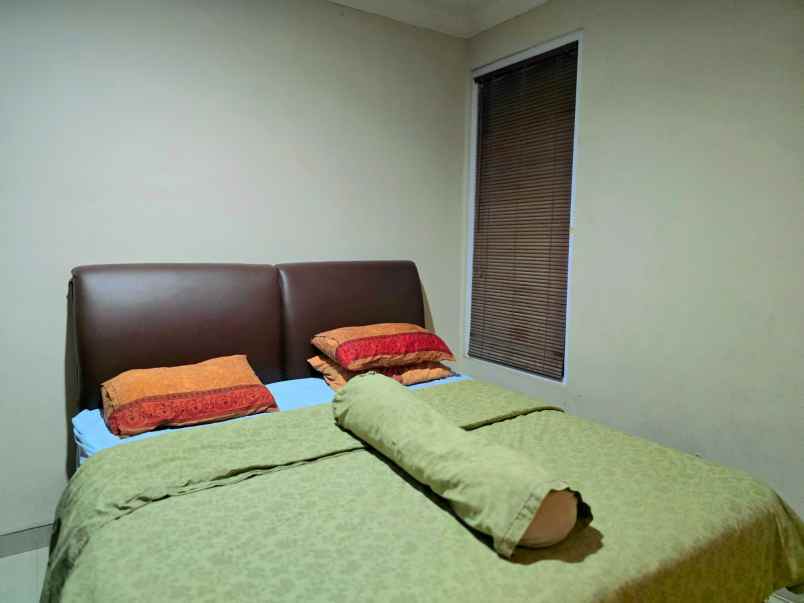 dijual rumah janur elok kelapa gading