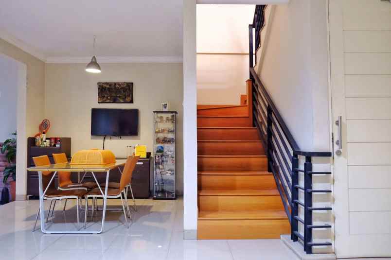 dijual rumah janur elok kelapa gading