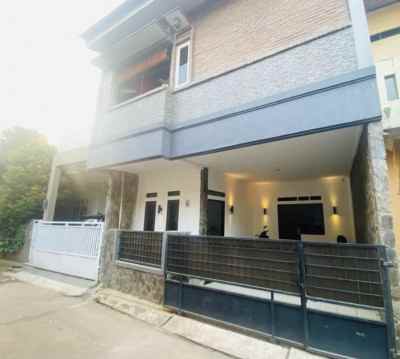 dijual rumah jatibening